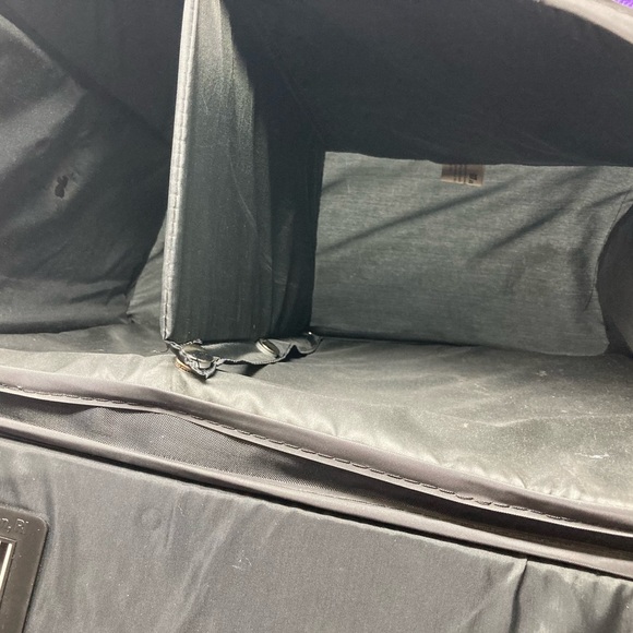 EUC Vintage Wilson Club Tote Gym Bag black purple piping neon trendy Pickleball - Picture 8 of 10